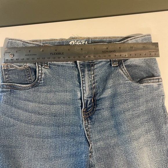 3/$20 B’gosh girls size 8r classic blue jeans - Picture 10 of 11